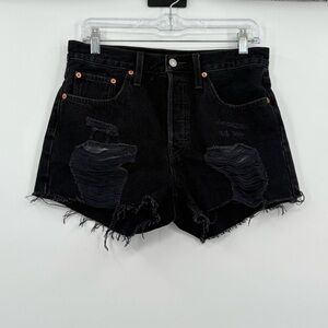 Levi 501 black jean shorts‎ 28